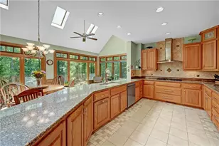 520 Mountainbrooke Circle, Stone Mountain, GA 30087 - Photo 17