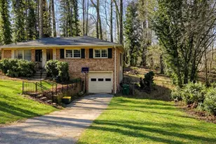 375 Derbyshire Dr, Stone Mountain, GA 30088 - Photo 17