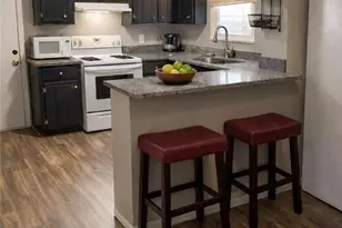 375 Derbyshire Dr, Stone Mountain, GA 30088 - Photo 5