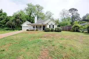 548 Persons St, Monticello, GA 31064 - Photo 3