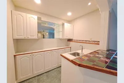 2242 Lenox Walk NE, Atlanta, GA 30319 - Photo 67