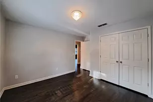 2242 Lenox Walk NE, Atlanta, GA 30319 - Photo 31