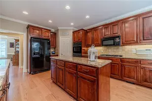 1409 Silver Thorne Ct, Loganville, GA 30052 - Photo 11