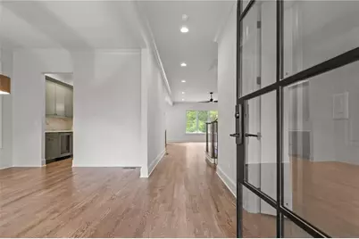 29 E Park Street, Buford, GA 30518 - Photo 9