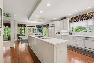 860 Club Chase Ln, Roswell, GA 30076 - Photo 5