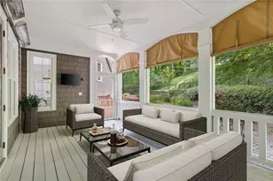 1863 Baynham Dr, Dunwoody, GA 30338 - Photo 3