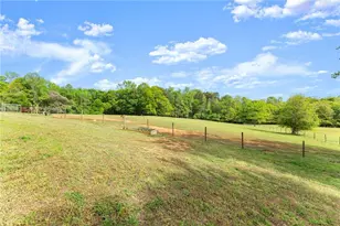 1407 Dixon Bridge Rd, Maysville, GA 30558 - Photo 39