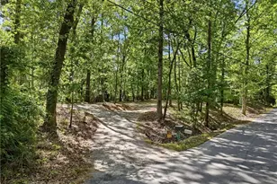 129 Cypress St, Roswell, GA 30075 - Photo 41