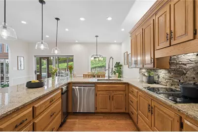 950 Ivy Falls Drive, Atlanta, GA 30328 - Photo 13