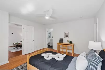 950 Ivy Falls Drive, Atlanta, GA 30328 - Photo 35