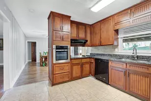 2681 Kings Circle, Lawrenceville, GA 30044 - Photo 11