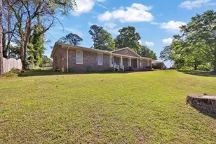 2681 Kings Circle, Lawrenceville, GA 30044 - Photo 3