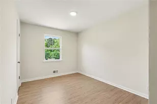 2546 Candler Woods, Decatur, GA 30032 - Photo 23