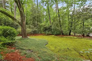 2898 Sequoyah Dr NW, Atlanta, GA 30327 - Photo 43
