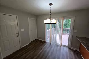 5051 Golfbrook Dr, Stone Mountain, GA 30088 - Photo 5