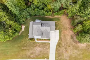 5473 Oconee Dr, Douglasville, GA 30135 - Photo 3