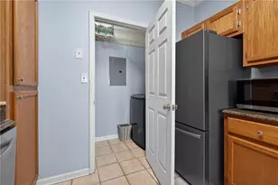 105 Vinings Forest Cir SE, Smyrna, GA 30080 - Photo 7