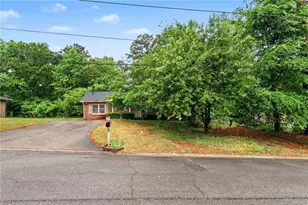 1372 Peggy Ln NW, Conyers, GA 30012 - Photo 5