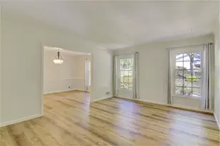2659 Amberly Dr, Dunwoody, GA 30360 - Photo 9