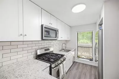 703 Woodcliff Drive, Sandy Springs, GA 30350 - Photo 3