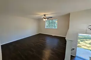 3414 Dearwood Dr SW, Lilburn, GA 30047 - Photo 9