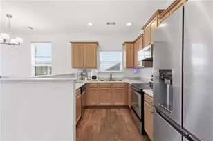 1311 Rosemary Ln, Atlanta, GA 30344 - Photo 9