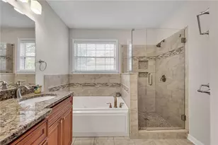 880 Walnut Creek Dr NW, Lilburn, GA 30047 - Photo 35
