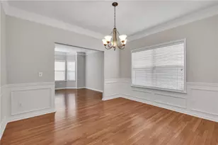 880 Walnut Creek Dr NW, Lilburn, GA 30047 - Photo 13