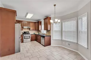 880 Walnut Creek Dr NW, Lilburn, GA 30047 - Photo 23