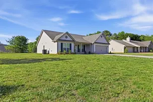 2105 Willow Pk Dr, Monroe, GA 30655 - Photo 3
