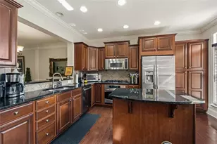 2852 Overlook Ct NE, Atlanta, GA 30324 - Photo 7