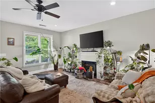 1001 Davis St, Monroe, GA 30655 - Photo 9
