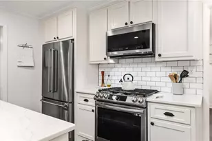 935 Wordsworth Dr, Roswell, GA 30075 - Photo 9