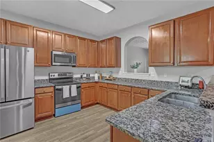 605 Harris Ct, Conyers, GA 30012 - Photo 13