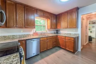 1568 Milford Creek Ln SW, Marietta, GA 30008 - Photo 17