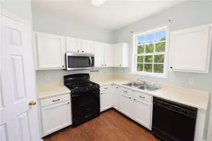3075 Kentmere Dr, Cumming, GA 30040 - Photo 5
