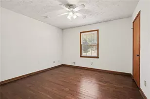 2346 Eastgate Dr, Snellville, GA 30078 - Photo 15