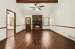 2346 Eastgate Dr, Snellville, GA 30078 - Photo 5