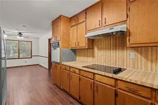 2346 Eastgate Dr, Snellville, GA 30078 - Photo 9