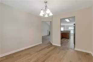 3168 Meadow Point Dr, Snellville, GA 30039 - Photo 17
