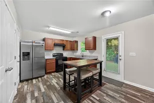 5640 Laurel Ridge Dr, East Point, GA 30344 - Photo 7