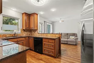 2120 Thorndale Dr SW, Lilburn, GA 30047 - Photo 15