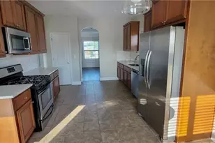 558 Georgia Cir, Loganville, GA 30052 - Photo 5