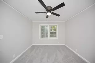 2421 Spring Garden Dr SW, Atlanta, GA 30315 - Photo 13
