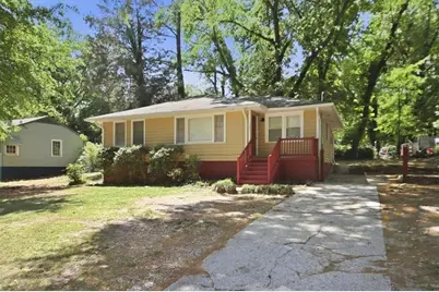 2421 Spring Garden Drive SW, Atlanta, GA 30315 - Photo 3
