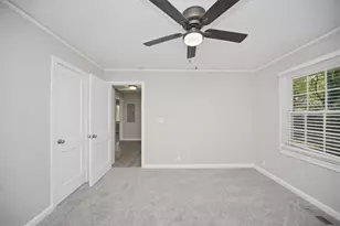 2421 Spring Garden Dr SW, Atlanta, GA 30315 - Photo 15