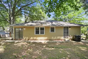 2421 Spring Garden Dr SW, Atlanta, GA 30315 - Photo 25