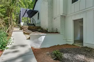2707 Cosmos Dr NE, Atlanta, GA 30345 - Photo 3