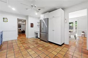 705 E Northway Ln, Atlanta, GA 30342 - Photo 11
