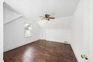 2039 Springlake Dr, Atlanta, GA 30305 - Photo 37